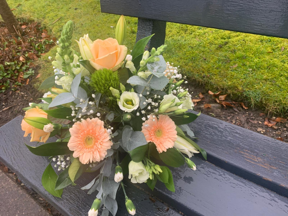 Peach and white posy