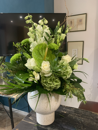 Vase arrangement - Top notch vase arrangement in white and green using choice flowers